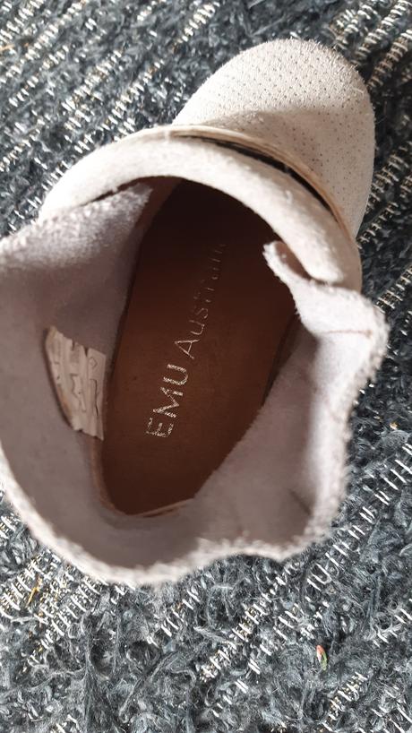 Kožené topánočky, 24