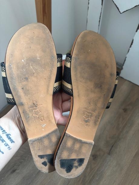 Štýlove šlapky, 40