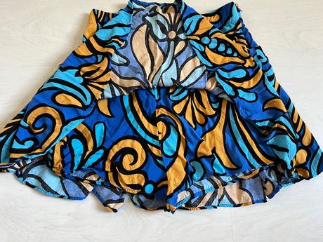 Sukna / kratase 2v1, s