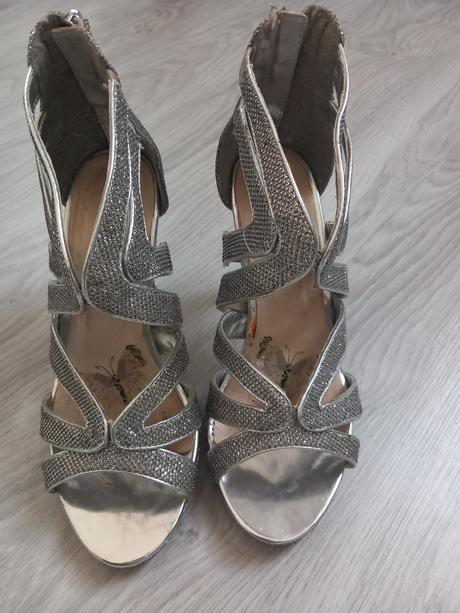 Strieborné sandále, 38
