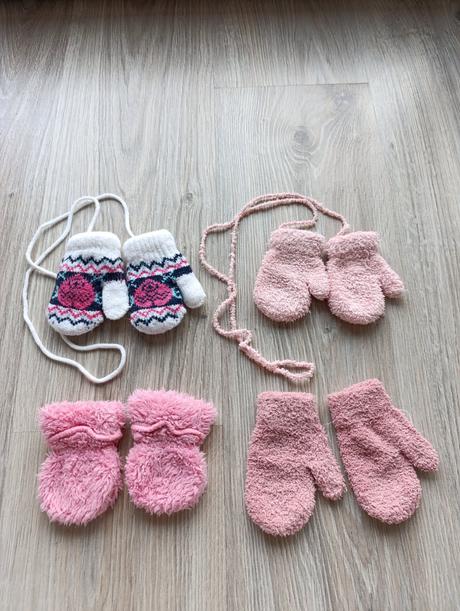Dievčenské malé rukavičky, 