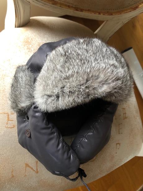 Zimna kožušinova ciapka, 56