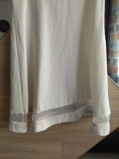 Sviatočné krátke biele šaty, 36