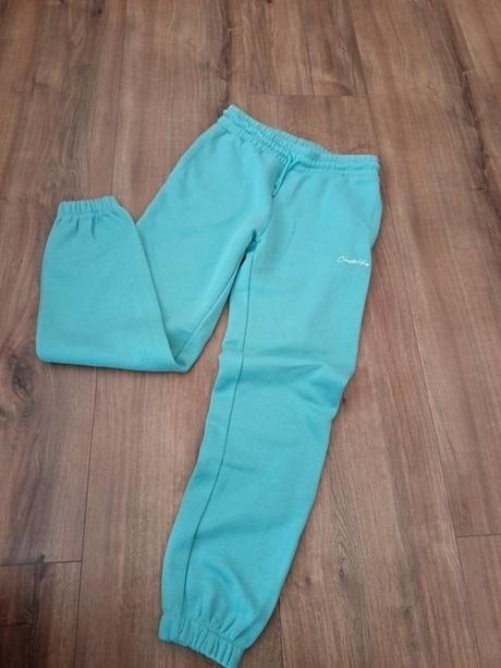 Tepláky, chapter young,158