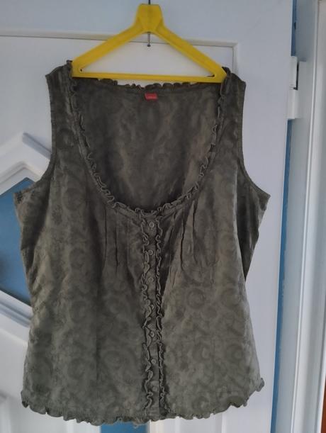 Vesta m/l darujem, s.oliver,m