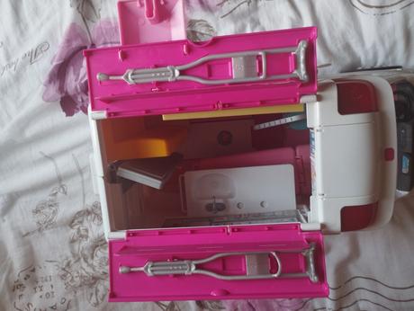Barbie auto veterinarka, 