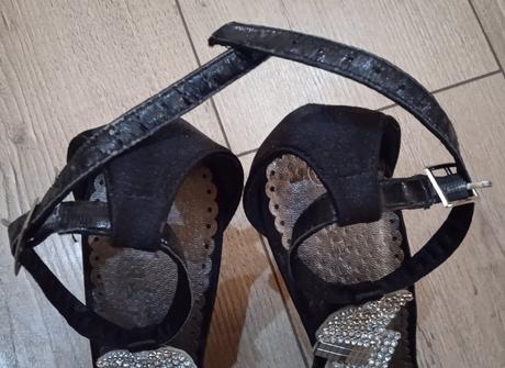 Elegantné dámske sandále, 38