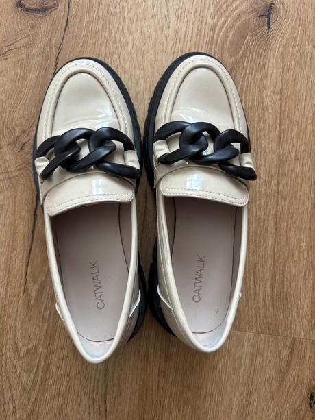 Mokasiny catwalk, 38