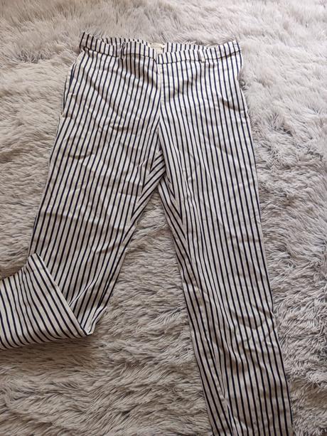 Pásikavé nohavice, h&m,44