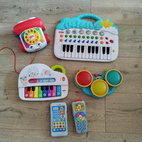 Hračky fisher price,