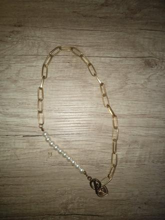 Dámsky náhrdelník,