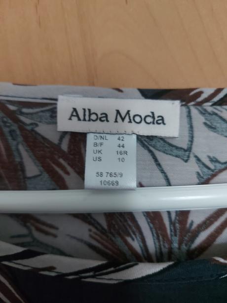 Šaty alba moda, 42