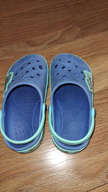 Šľapky 28/29, lupilu,29