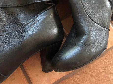 Cierne kotnikove topanky, baťa,38