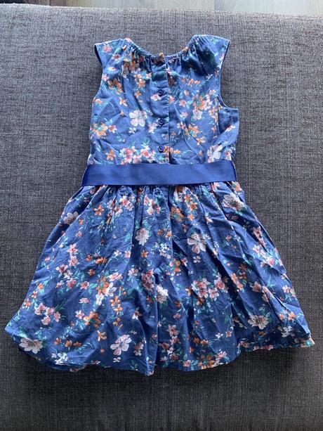 Spoločenské šaty yampy, 104