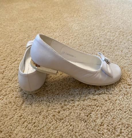 Slávnostné topánky, 32