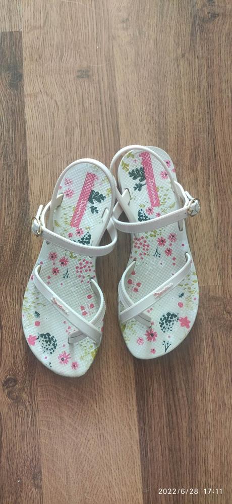 Sandalky ipanema, 33