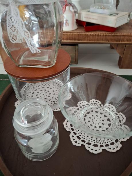 4ks sklenene nadoby, dozy, miska top stav, 