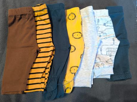 Tepláky, legíny, 62