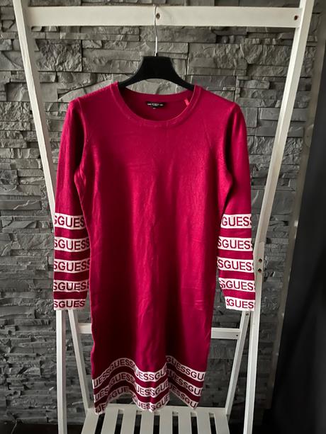 Guess v.xs, guess,xs