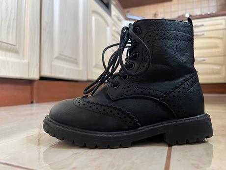 Topanky, reserved,29