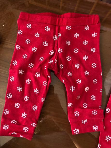 Vianocny komplet, 68