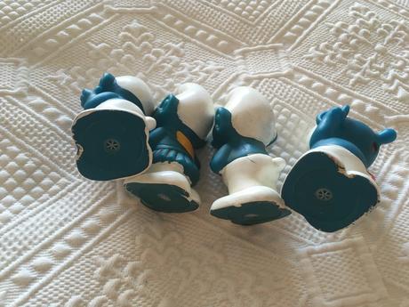 Smolkovia gumové pískacie figúrky, 