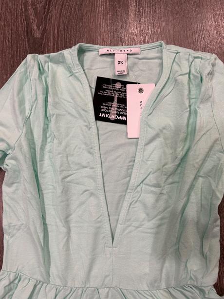 Nly trend nove mentolove saty xs, xs