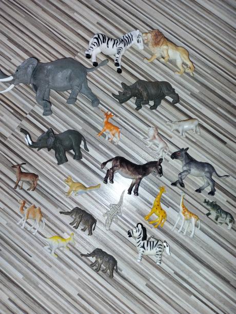 Zoo zvieratká 21ks,