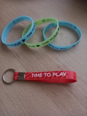 Náramky, kľúčenka,