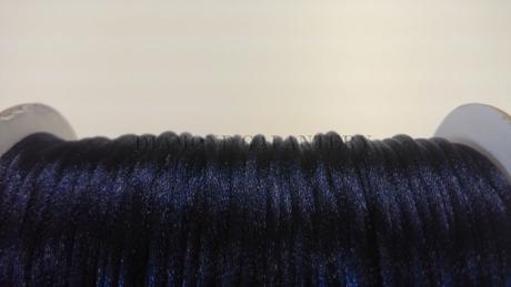 Saténová šnúrka 2,5 mm - tmavo modrá, 