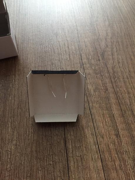 Nausnice zn. avon (b17), avon