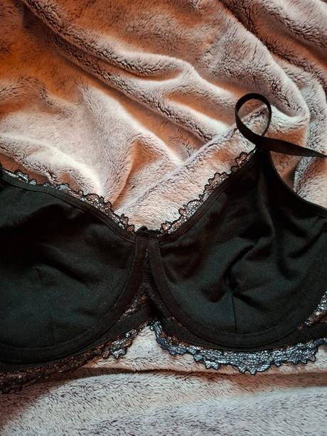 Dámska podprsenka, l