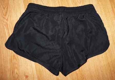 Cierne sportove kratasy, crivit,152