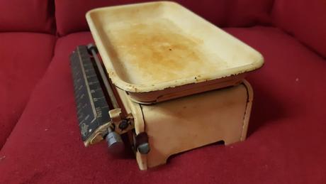 Predám staručkú  váhu., 