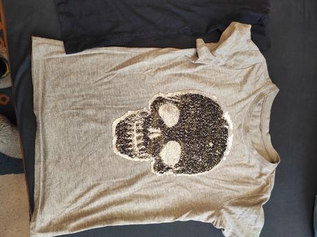 Premieňacie tričká, 128