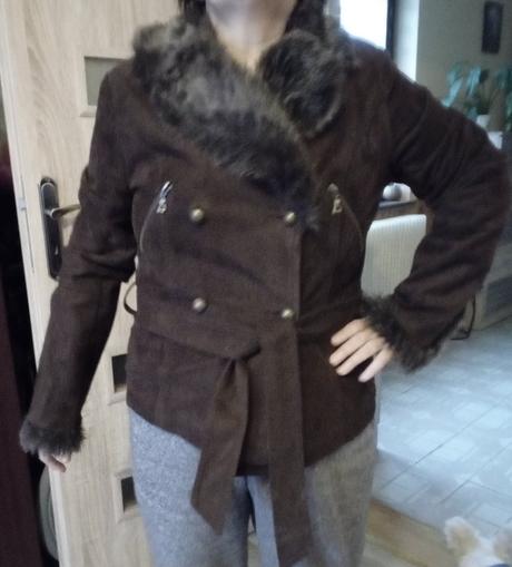 Hnedá bundička s kožušinou, 40