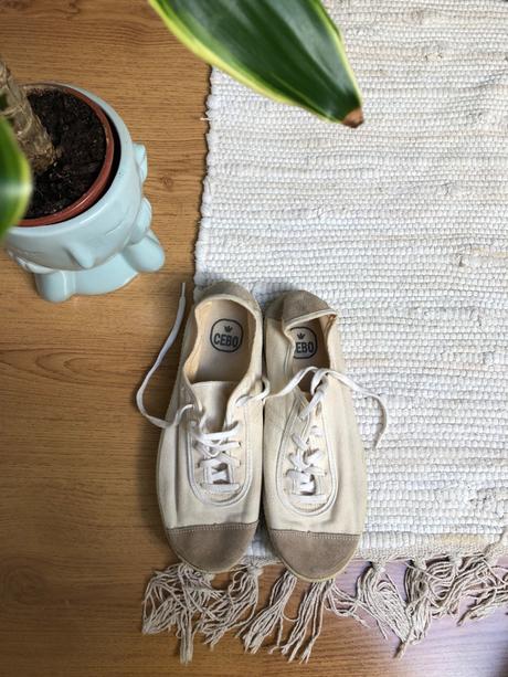 Béžové snurovacie topánky, 37