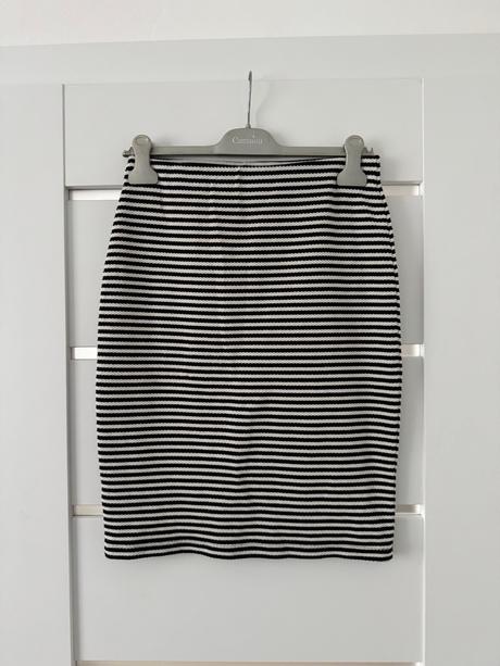 Pasikava sukňa, reserved,s