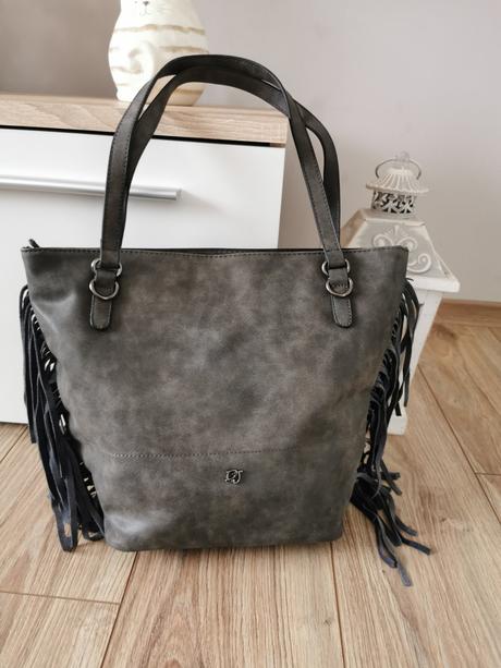 Kabelka zo strapcami, david jones