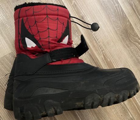 Snehule spiderman, marvel,30