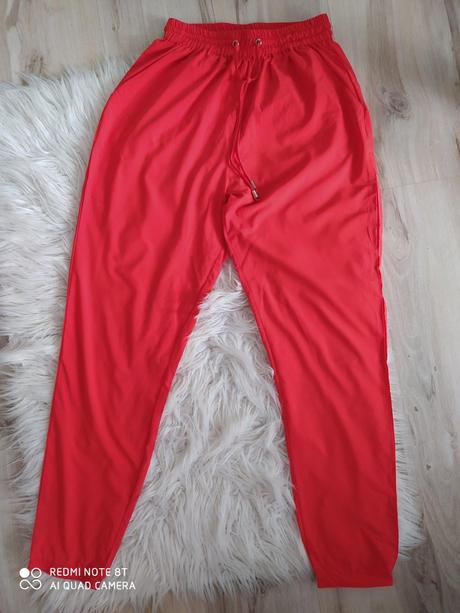 Tenučké nohavice, m