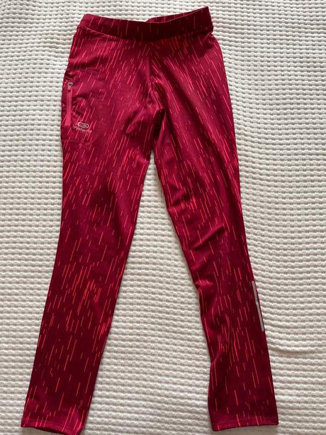 Športové leginy, 146