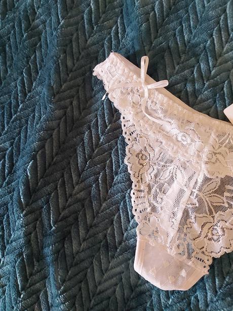 Biele tango nohavičky., l