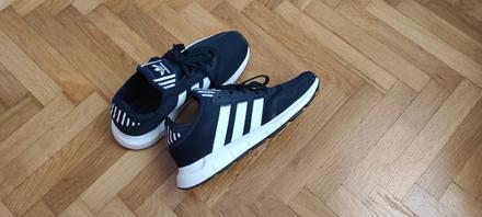 Damske tenisky nove, adidas,38