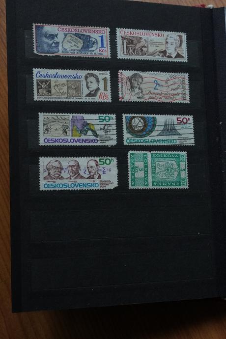 Zakladač plný známok, 