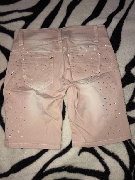 Šortky s kamienkami, s