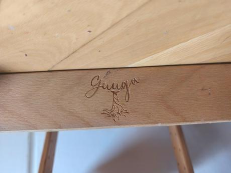 Rastúca buková stolička guuga, 