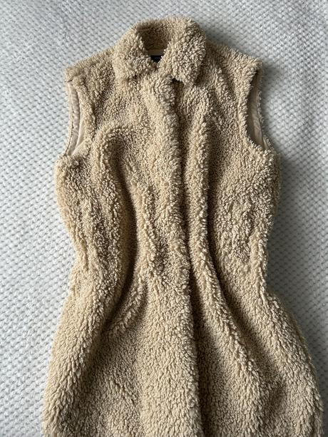 Huňatá vesta, sinsay,m