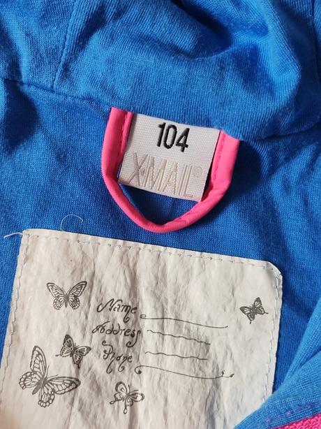 Pogumovaná bunda, 104